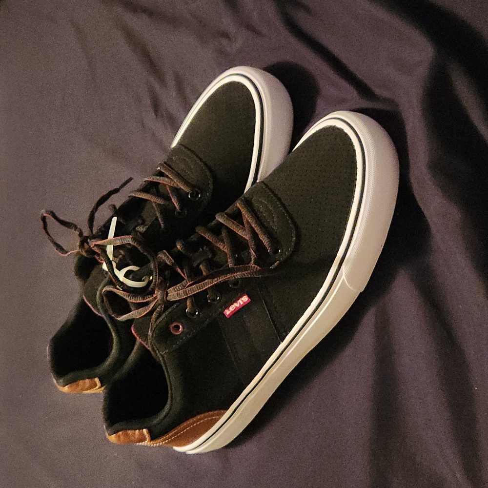 MENS Levi's Sneakers